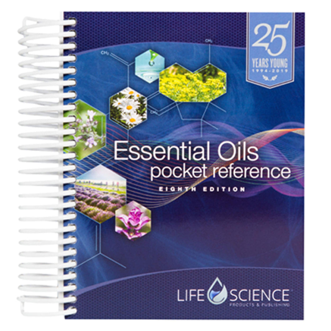 8th Edition Essential Oils Pocket Reference - Black & White (English)